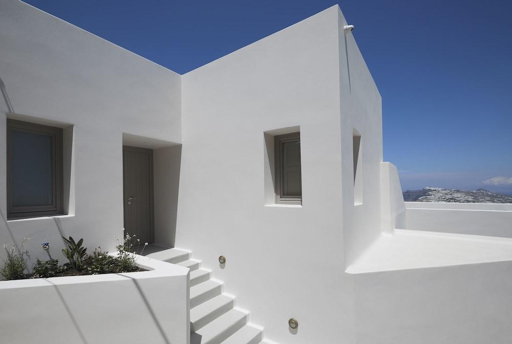 White & Co. La Torre Suites Pyrgos Kallistis Exterior photo